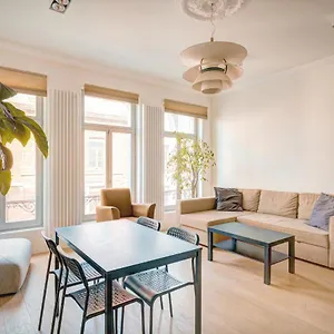 The Greenplace Lodge. In Heart Of Antwerp. Apartment Antwerpen